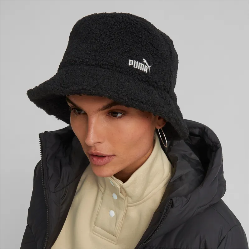 secchi-nero-dei-bucket-negro-core-winter-di-puma