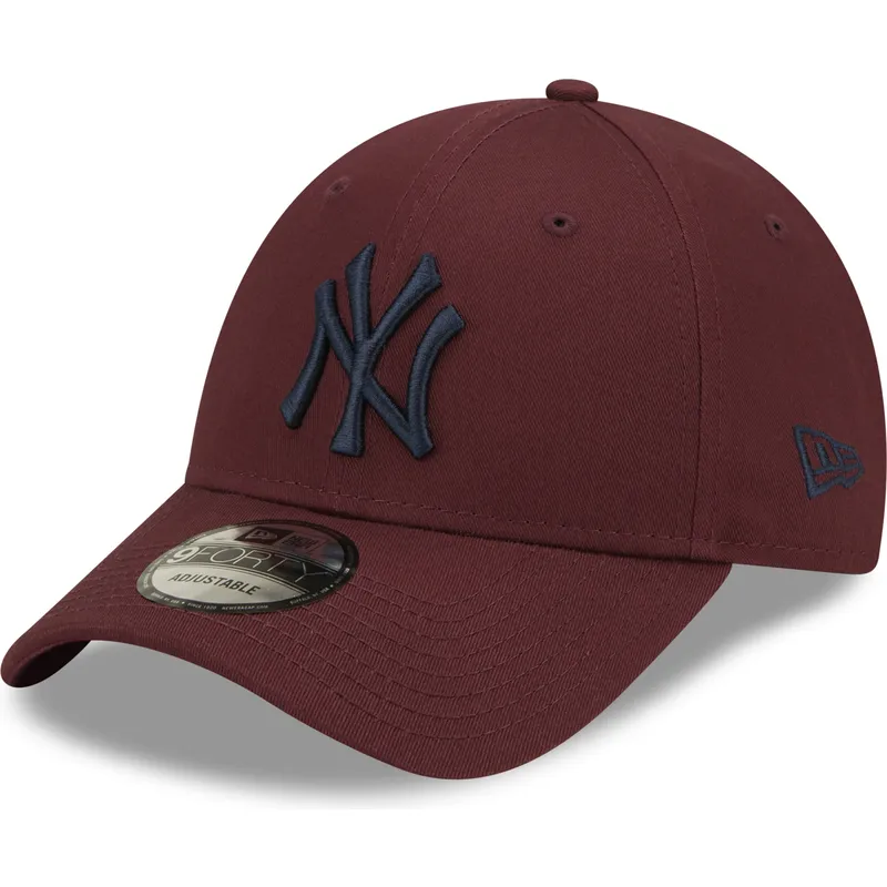 cappelli-curva-rosso-cinghia-regolabile-granate-9forty-league-essential-dei-new-york-yankees-mlb-di-new-era