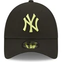 cappellino-curvo-nero-regolabile-con-logo-verde-9forty-league-essential-di-new-york-yankees-mlb-di-new-era
