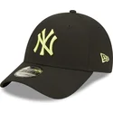 cappellino-curvo-nero-regolabile-con-logo-verde-9forty-league-essential-di-new-york-yankees-mlb-di-new-era