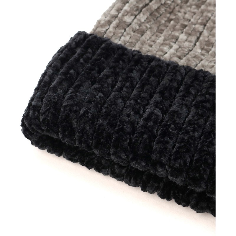 puma-women-black-and-grey-beanie-with-pompom