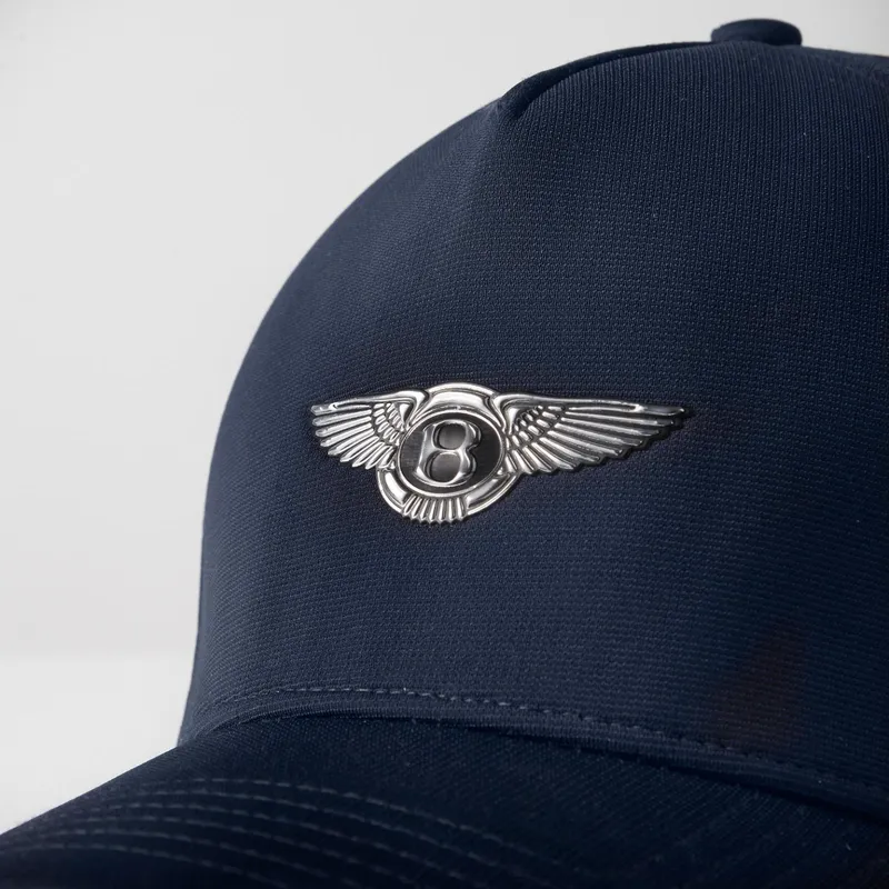 cappelli-curva-blu-marino-regolato-di-bentley