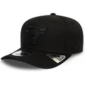 cappellino-curvo-nero-snapback-con-logo-nero-9fifty-tonal-stretch-snap-di-chicago-bulls-nba-di-new-era