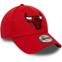 cappelli-curva-rosso-cinghia-regolabile-9forty-shadow-tech-dei-chicago-bulls-nba-di-new-era