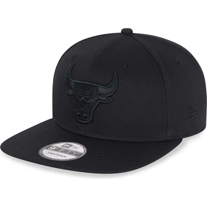 cappello-piatto-nero-snapback-con-logo-nero-9fifty-dei-chicago-bulls-nba-di-new-era