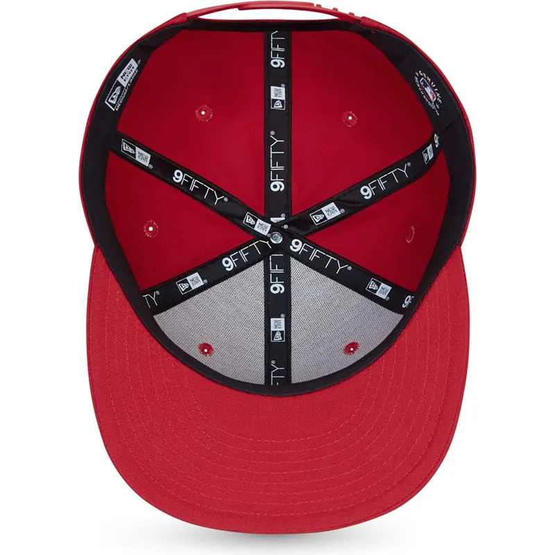 cappello-piatto-rosso-snapback-9fifty-essential-dei-new-york-yankees-mlb-di-new-era
