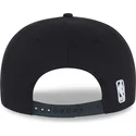 cappello-piatto-nero-snapback-9fifty-essential-dei-los-angeles-lakers-nba-di-new-era