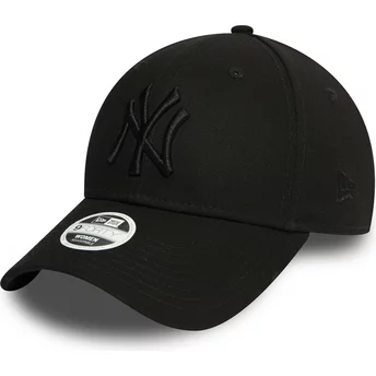 New Era Curved Brim Women Black Logo 9FORTY Essential New York Yankees MLB Black Adjustable Cap