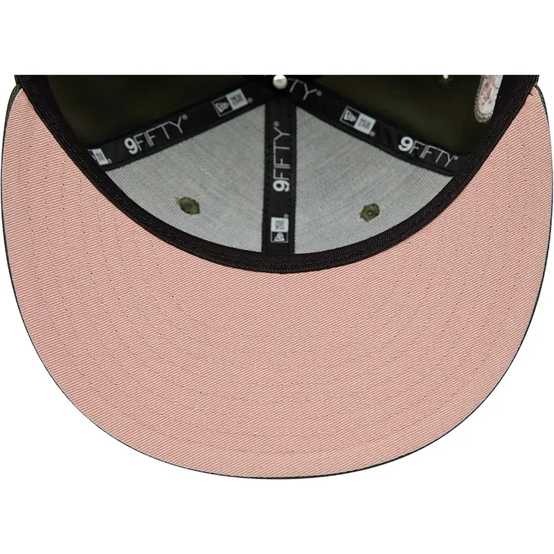 cappelli-piatta-verde-snapback-rosa-9fifty-side-patch-dei-chicago-white-sox-mlb-di-new-era