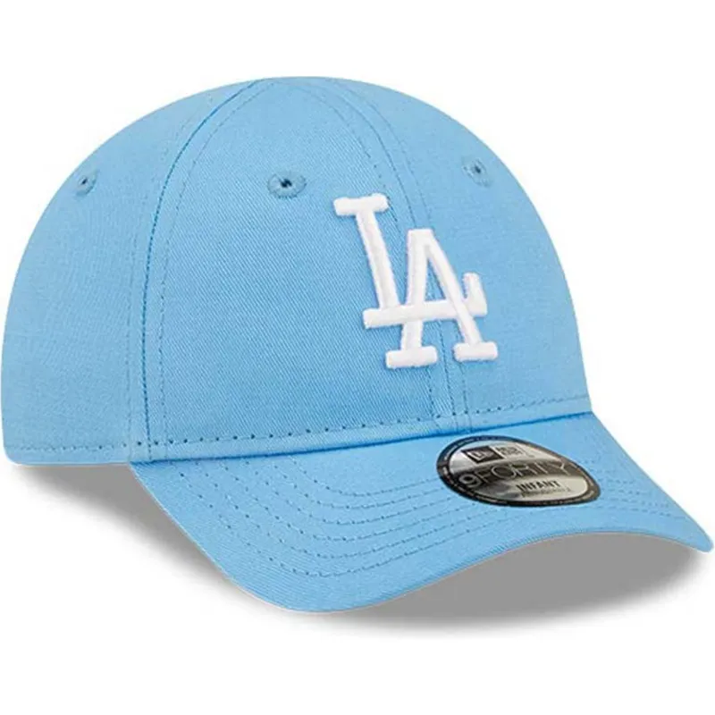cappelli-curva-blu-cinghia-regolabile-per-bambino-claro-pequeno-9forty-league-essential-dei-los-angeles-dodgers-mlb-di-new-era cappelli-curva-blu-cinghia-regolabile-per-bambino-claro-pequeno-9forty-league-essential-dei-los-angeles-dodgers-mlb-di-new-era