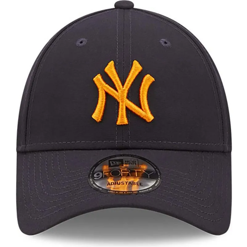 cappelli-curva-blu-marino-cinghia-regolabile-9forty-repreve-dei-new-york-yankees-mlb-di-new-era