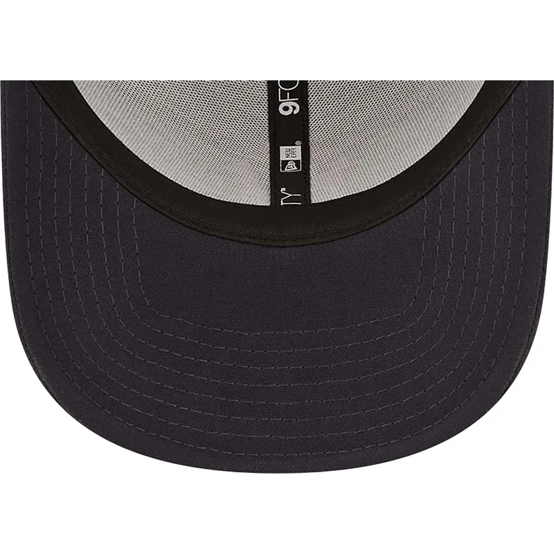cappelli-curva-blu-marino-cinghia-regolabile-9forty-repreve-dei-new-york-yankees-mlb-di-new-era