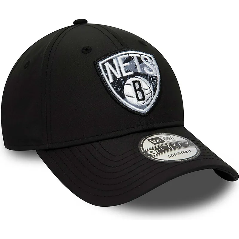 cappelli-curva-nero-cinghia-regolabile-9forty-print-infill-dei-brooklyn-nets-nba-di-new-era
