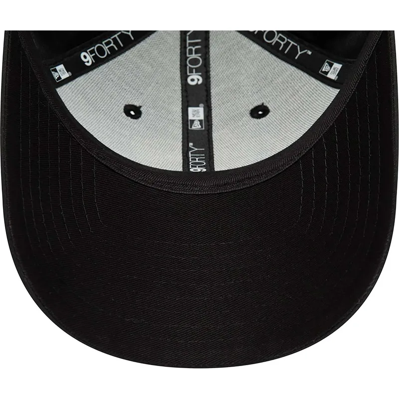 cappelli-curva-nero-cinghia-regolabile-9forty-print-infill-dei-brooklyn-nets-nba-di-new-era