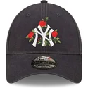 cappelli-curva-blu-marino-cinghia-regolabile-9forty-flower-dei-new-york-yankees-mlb-di-new-era