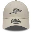 cappelli-curva-beige-cinghia-regolabile-9forty-dei-bugs-bunny-looney-tunes-di-new-era