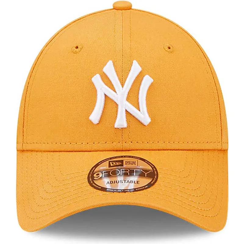 cappelli-curva-arancia-cinghia-regolabile-9forty-league-essential-dei-new-york-yankees-mlb-di-new-era cappelli-curva-arancia-cinghia-regolabile-9forty-league-essential-dei-new-york-yankees-mlb-di-new-era