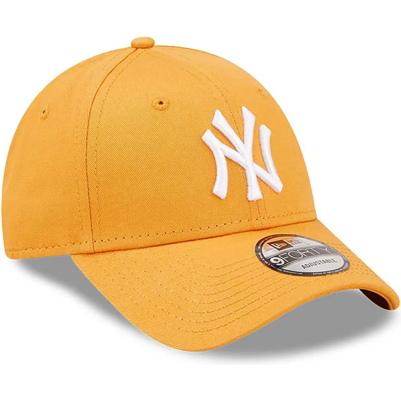 cappelli-curva-arancia-cinghia-regolabile-9forty-league-essential-dei-new-york-yankees-mlb-di-new-era cappelli-curva-arancia-cinghia-regolabile-9forty-league-essential-dei-new-york-yankees-mlb-di-new-era