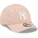 cappelli-curva-rosa-cinghia-regolabile-per-bambino-pequeno-9forty-league-essential-dei-new-york-yankees-mlb-di-new-era