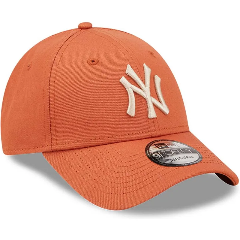 cappelli-curva-arancia-cinghia-regolabile-9forty-league-essential-dei-new-york-yankees-mlb-di-new-era
