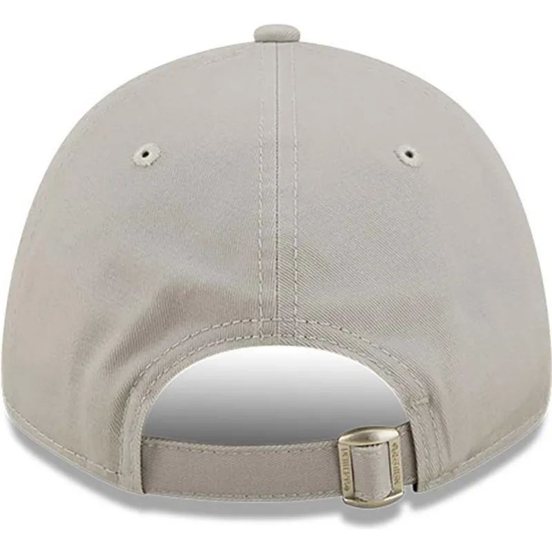 cappelli-curva-grigio-cinghia-regolabile-9forty-repreve-dei-los-angeles-lakers-nba-di-new-era