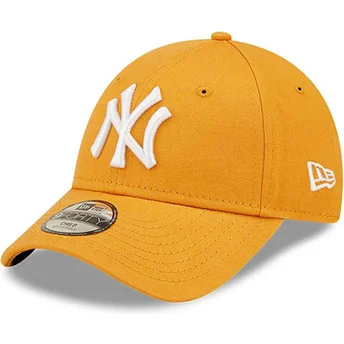 New Era Curved Brim Youth 9FORTY League Essential New York Yankees MLB Orange Adjustable Cap