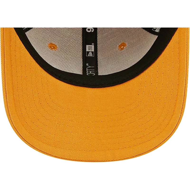 cappelli-curva-arancia-cinghia-regolabile-per-bambino-9forty-league-essential-dei-new-york-yankees-mlb-di-new-era cappelli-curva-arancia-cinghia-regolabile-per-bambino-9forty-league-essential-dei-new-york-yankees-mlb-di-new-era
