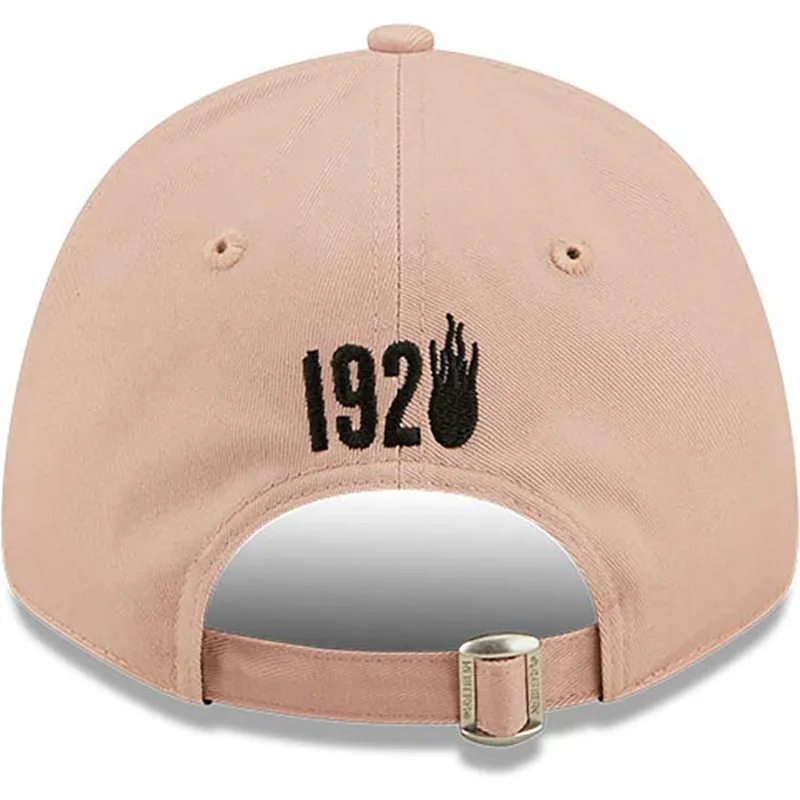 cappelli-curva-rosa-cinghia-regolabile-9forty-di-new-era