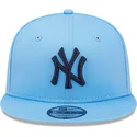 cappellino-snapback-piatto-blu-con-logo-blu-9fifty-league-essential-dei-new-york-yankees-mlb-di-new-era