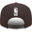 cappellino-piatto-nero-e-viola-snapback-9fifty-team-patch-dei-los-angeles-lakers-nba-di-new-era