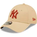 cappelli-curva-beige-cinghia-regolabile-per-bambino-marron-9forty-league-essential-dei-new-york-yankees-mlb-di-new-era