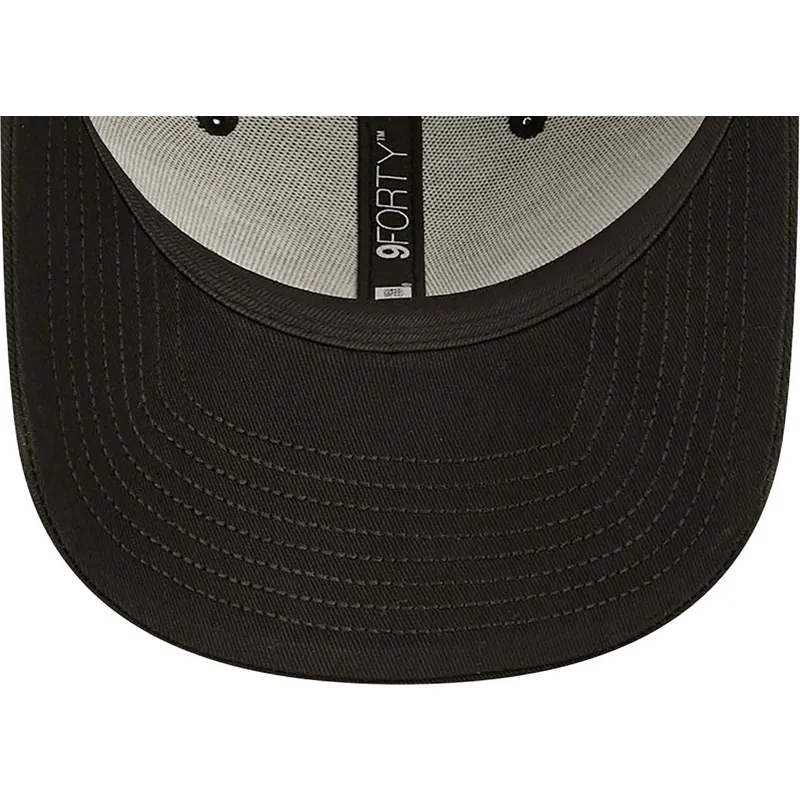 cappelli-curva-nero-cinghia-regolabile-9forty-di-new-era