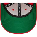 cappelli-curva-rosso-cinghia-regolabile-9forty-team-side-patch-dei-chicago-bulls-nba-di-new-era