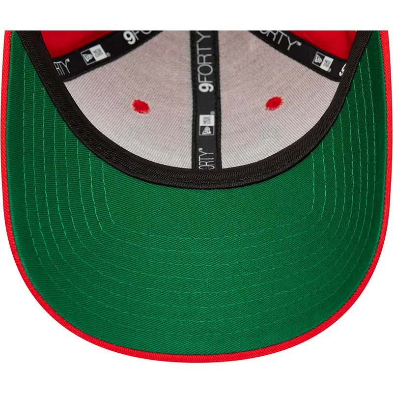 cappelli-curva-rosso-cinghia-regolabile-9forty-team-side-patch-dei-chicago-bulls-nba-di-new-era cappelli-curva-rosso-cinghia-regolabile-9forty-team-side-patch-dei-chicago-bulls-nba-di-new-era