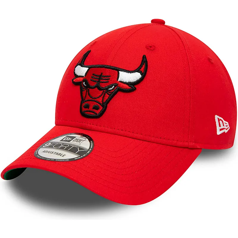 cappelli-curva-rosso-cinghia-regolabile-9forty-team-side-patch-dei-chicago-bulls-nba-di-new-era cappelli-curva-rosso-cinghia-regolabile-9forty-team-side-patch-dei-chicago-bulls-nba-di-new-era