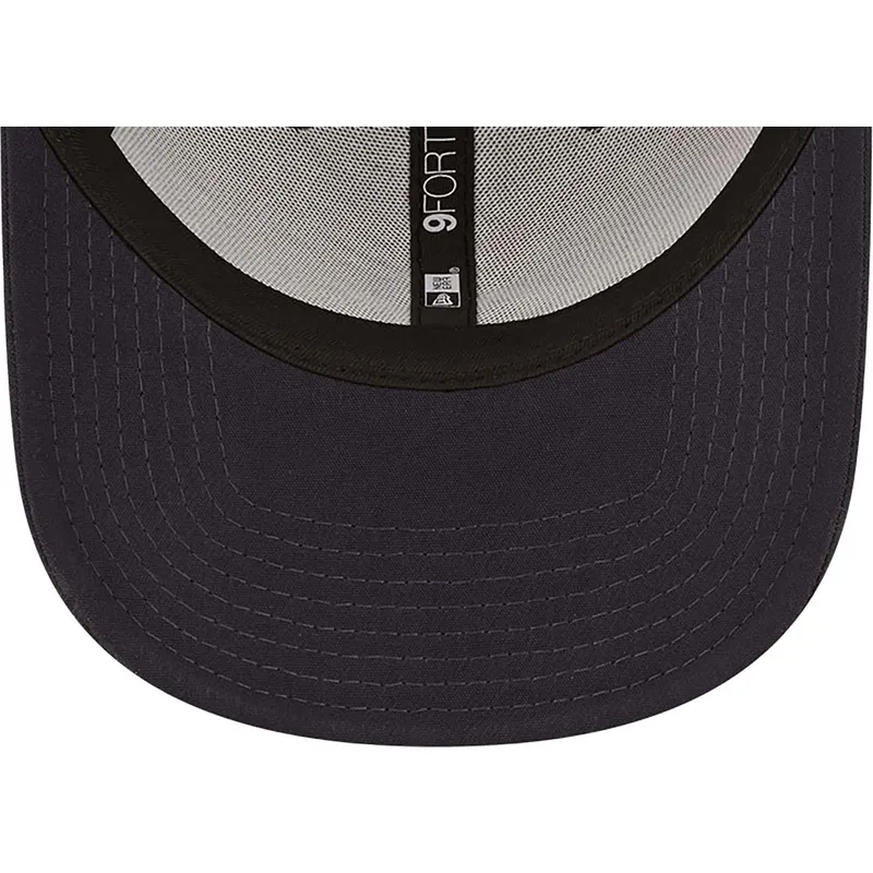 cappelli-curva-blu-marino-cinghia-regolabile-9forty-repreve-dei-chicago-white-sox-mlb-di-new-era