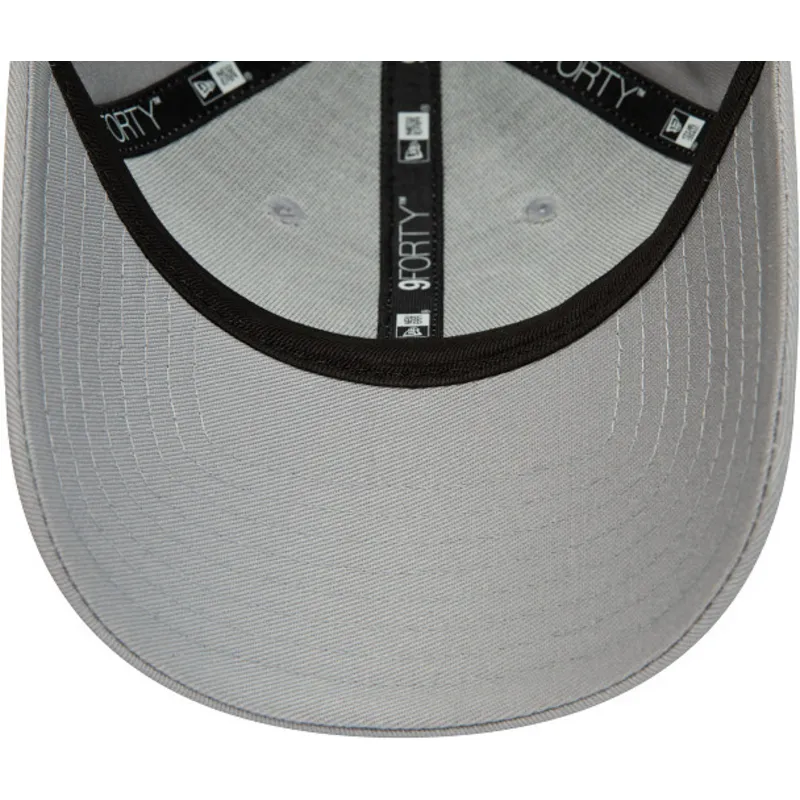 cappelli-curva-grigio-cinghia-regolabile-9forty-cotton-dei-league-of-ireland-premier-division-di-new-era cappelli-curva-grigio-cinghia-regolabile-9forty-cotton-dei-league-of-ireland-premier-division-di-new-era