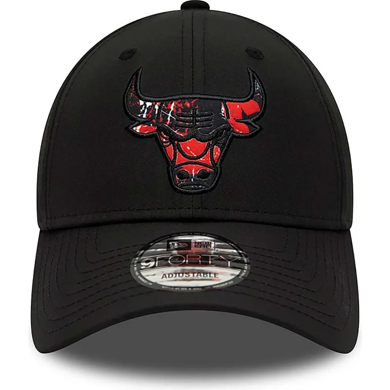 cappelli-curva-nero-cinghia-regolabile-9forty-print-infill-dei-chicago-bulls-nba-di-new-era cappelli-curva-nero-cinghia-regolabile-9forty-print-infill-dei-chicago-bulls-nba-di-new-era