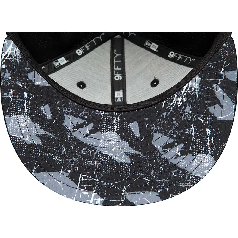 cappelli-piatta-nero-snapback-9fifty-print-infill-dei-brooklyn-nets-nba-di-new-era cappelli-piatta-nero-snapback-9fifty-print-infill-dei-brooklyn-nets-nba-di-new-era