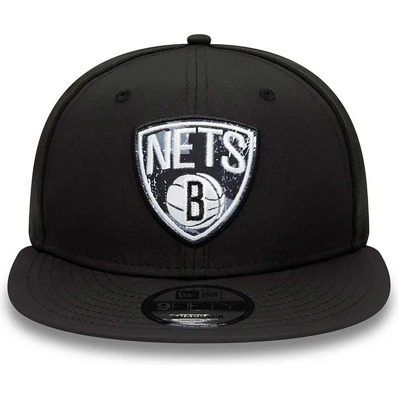 cappelli-piatta-nero-snapback-9fifty-print-infill-dei-brooklyn-nets-nba-di-new-era cappelli-piatta-nero-snapback-9fifty-print-infill-dei-brooklyn-nets-nba-di-new-era