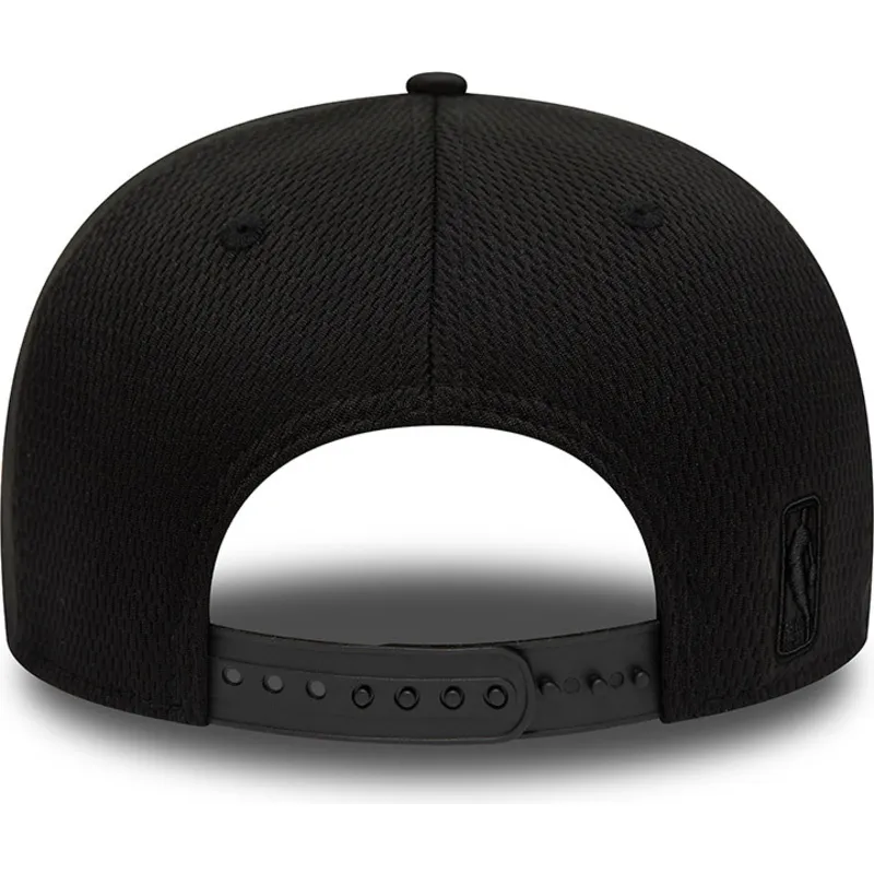 cappelli-piatta-nero-snapback-9fifty-print-infill-dei-brooklyn-nets-nba-di-new-era cappelli-piatta-nero-snapback-9fifty-print-infill-dei-brooklyn-nets-nba-di-new-era