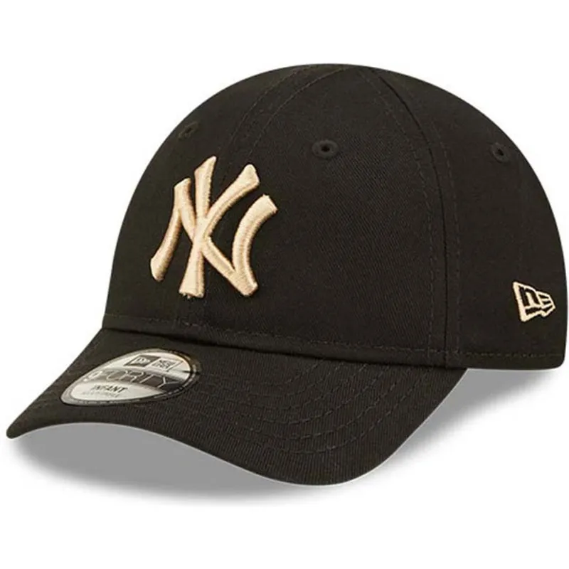 cappelli-curva-nero-cinghia-regolabile-per-bambino-pequeno-9forty-league-essential-dei-new-york-yankees-mlb-di-new-era cappelli-curva-nero-cinghia-regolabile-per-bambino-pequeno-9forty-league-essential-dei-new-york-yankees-mlb-di-new-era