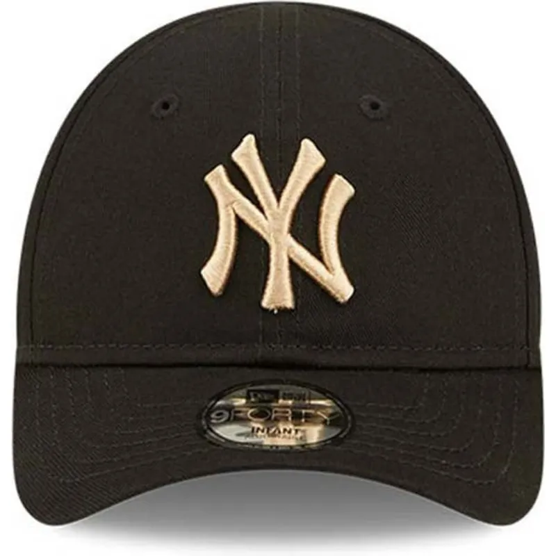 cappelli-curva-nero-cinghia-regolabile-per-bambino-pequeno-9forty-league-essential-dei-new-york-yankees-mlb-di-new-era cappelli-curva-nero-cinghia-regolabile-per-bambino-pequeno-9forty-league-essential-dei-new-york-yankees-mlb-di-new-era