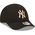 cappelli-curva-nero-cinghia-regolabile-per-bambino-pequeno-9forty-league-essential-dei-new-york-yankees-mlb-di-new-era