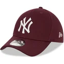cappelli-curva-rosso-regolato-granate-39thirty-league-essential-dei-new-york-yankees-mlb-di-new-era