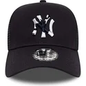 cappellino-trucker-blu-navy-a-frame-team-camo-infill-dei-new-york-yankees-mlb-di-new-era