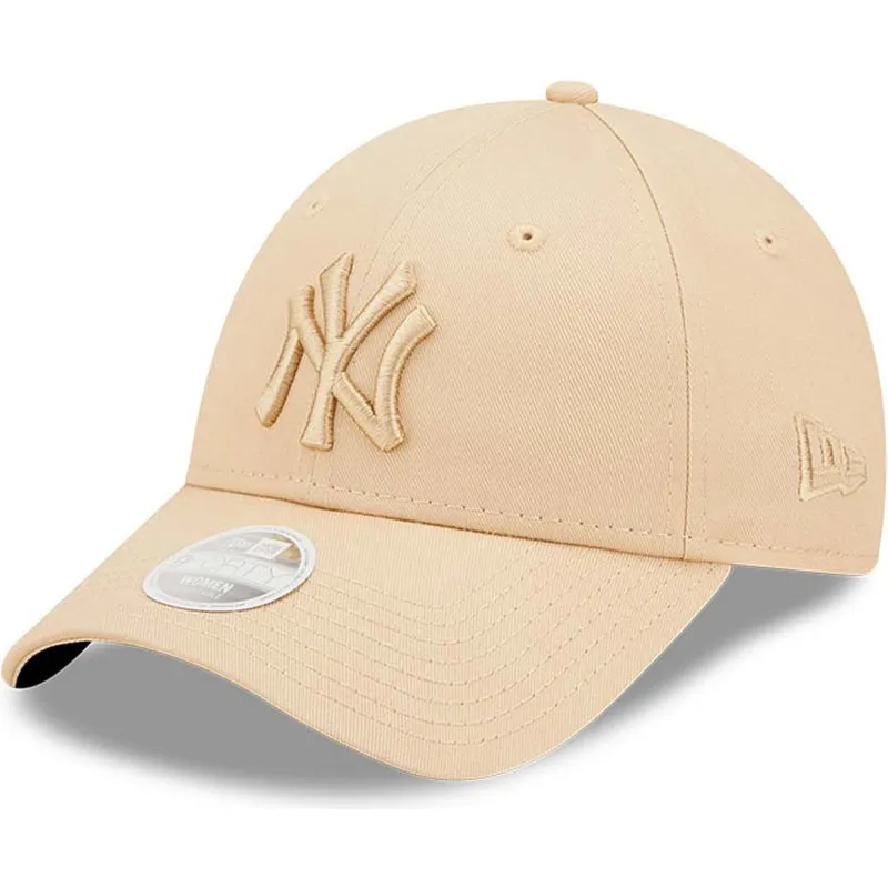 cappelli-curva-beige-cinghia-regolabile-9forty-league-essential-dei-new-york-yankees-mlb-di-new-era cappelli-curva-beige-cinghia-regolabile-9forty-league-essential-dei-new-york-yankees-mlb-di-new-era