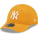 cappelli-curva-arancia-cinghia-regolabile-per-bambino-pequeno-9forty-league-essential-dei-new-york-yankees-mlb-di-new-era