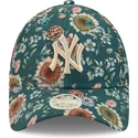 cappelli-curva-verde-cinghia-regolabile-9forty-all-over-print-floral-dei-new-york-yankees-mlb-di-new-era