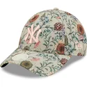 cappelli-curva-beige-cinghia-regolabile-9forty-all-over-print-floral-dei-new-york-yankees-mlb-di-new-era